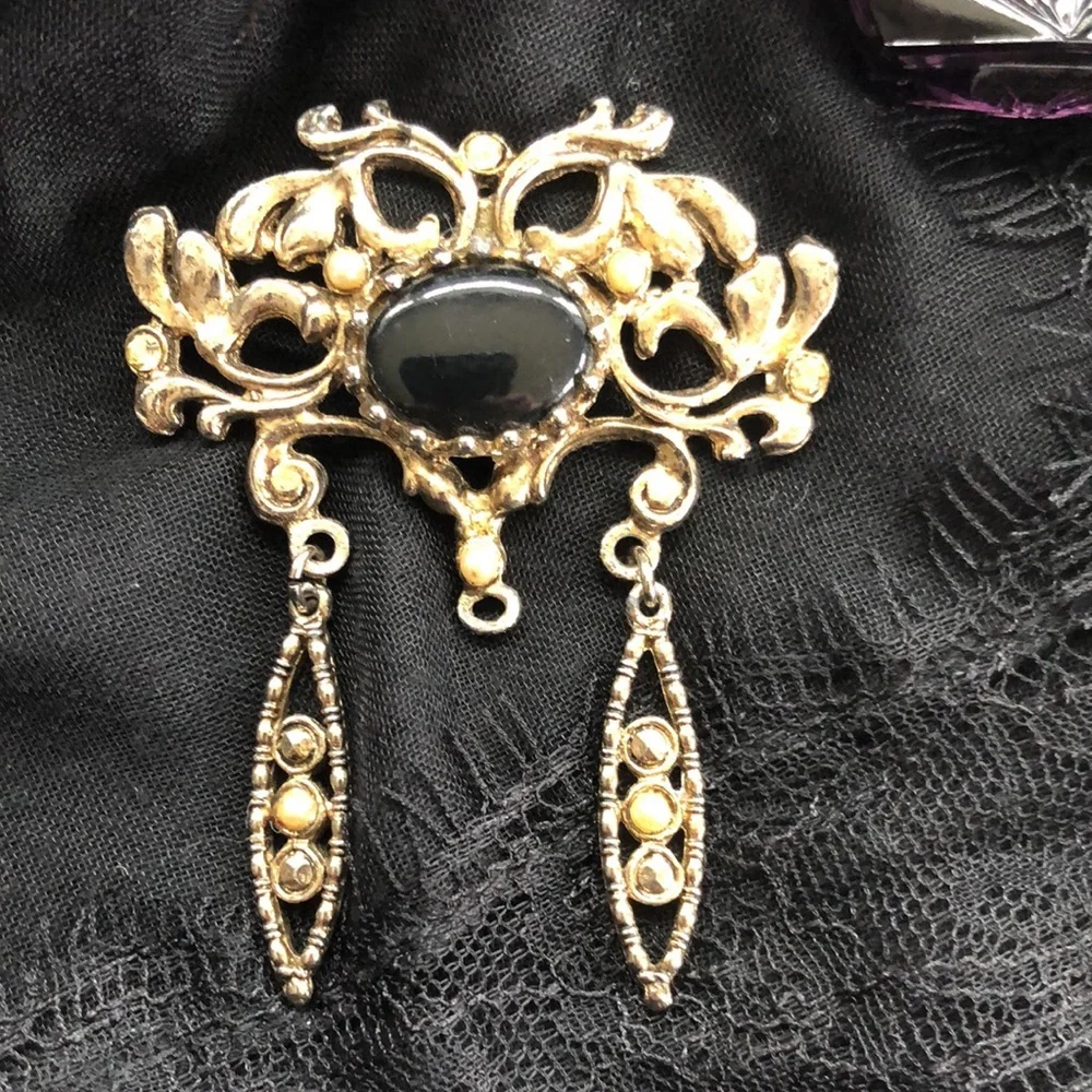 Vintage 1980 Art Deco Style Brooch Pin Collar Lapel Gold Tone